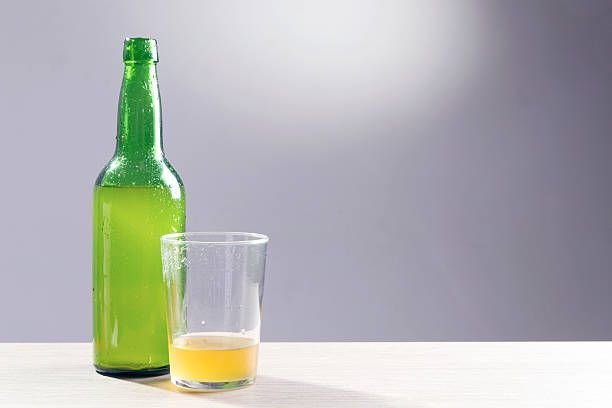 apple-cider-over-a-grey-background9172058724825756677.jpg