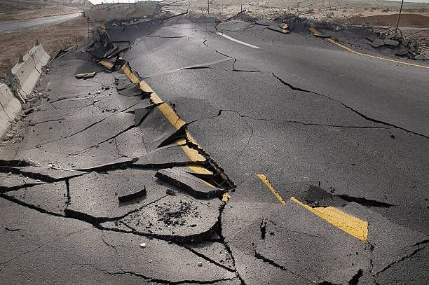 cracked-asphalt-after-earthquake4157792543858759778.jpg
