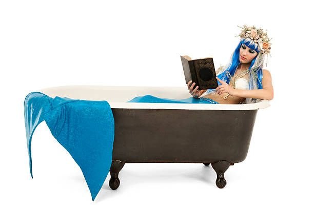mermaid-reading-in-tub7840167364462288076.jpg