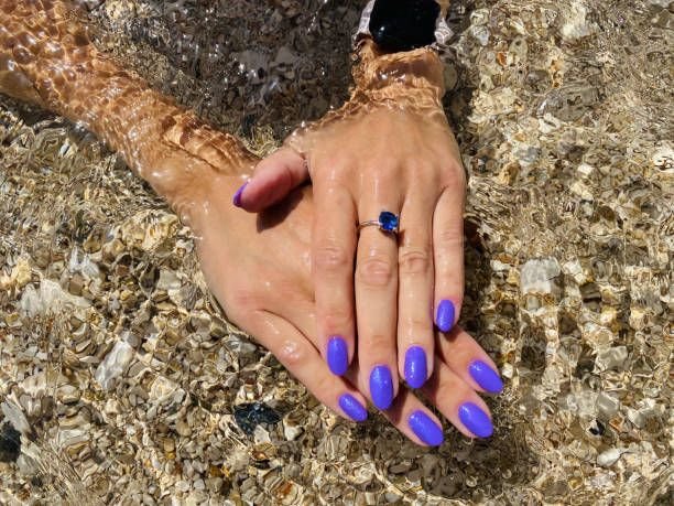 summertime-nail-polish-trendy-color5088552054100614945.jpg